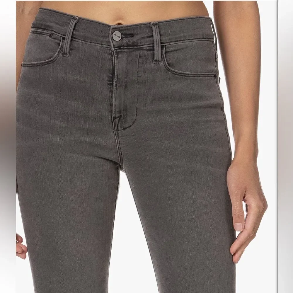 Frame Le High Skinny in Grey Whisker